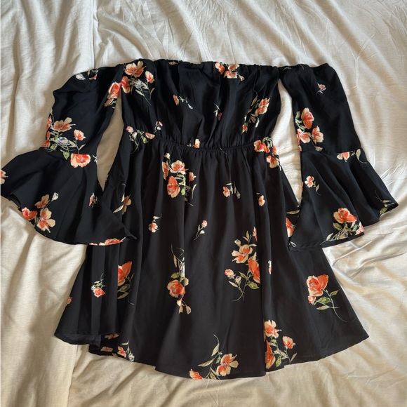 Women’s Lulus Medium Mini Floral Dress - Picture 1 of 3
